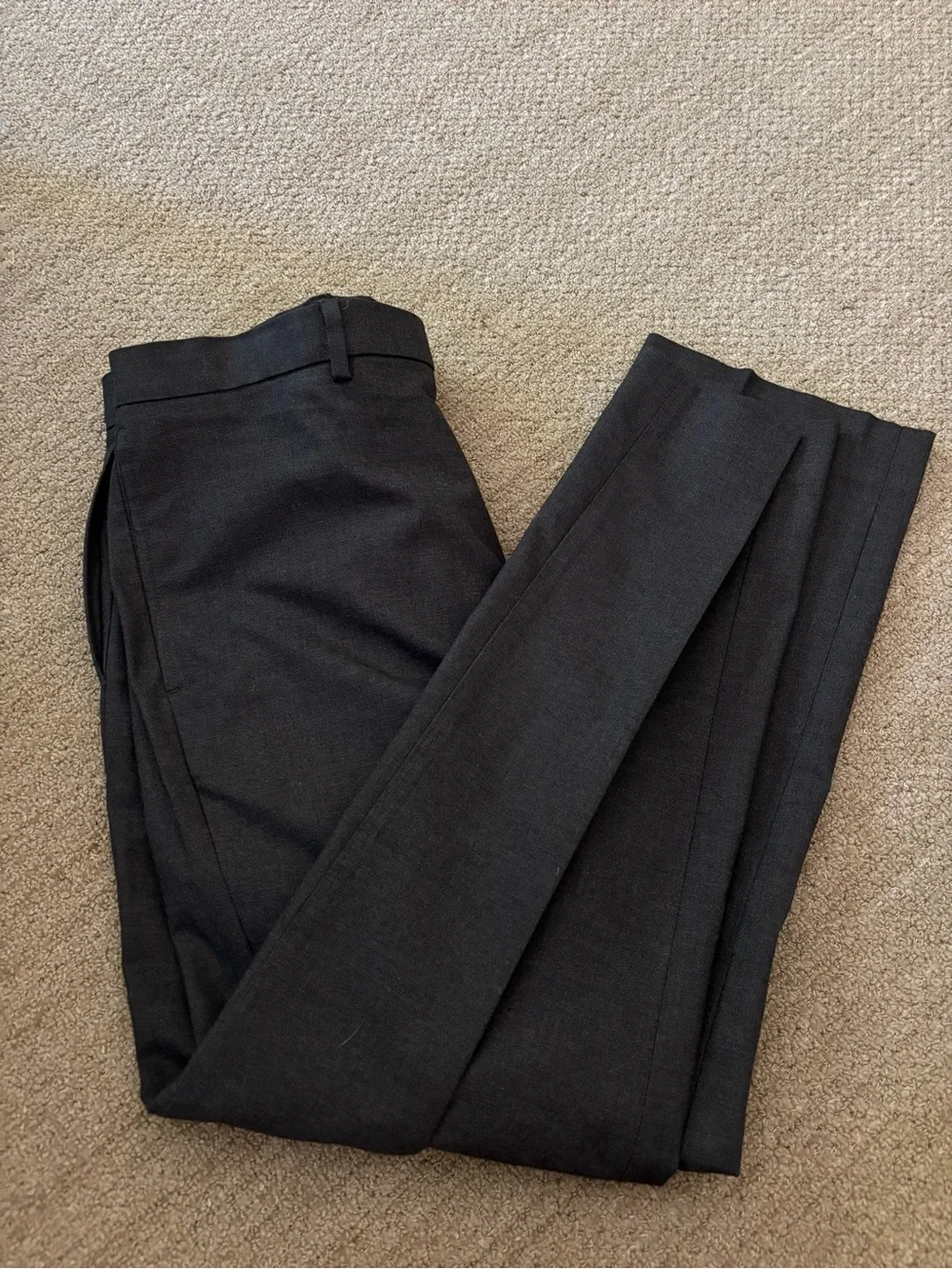 Banana Republic Men's Dress Pants in Dark Charcoal